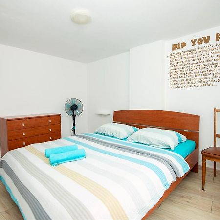 Alibi B11 Hotel Piran Buitenkant foto